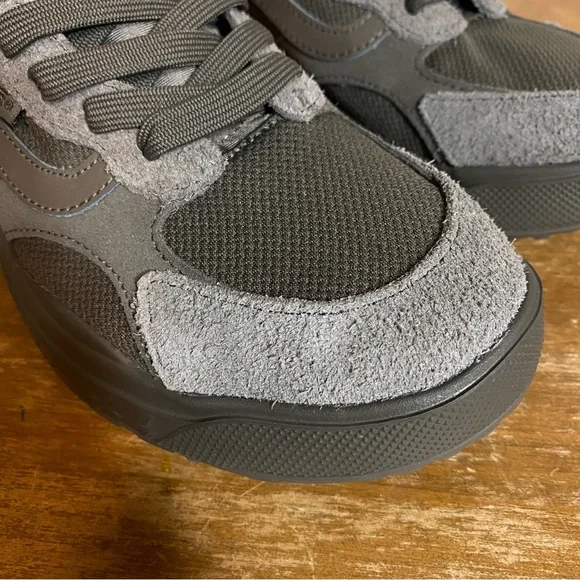 Size 9 - Vans UltraRange Neo VR3 MTE Mono Bungee Cord - Picture 7 of 15